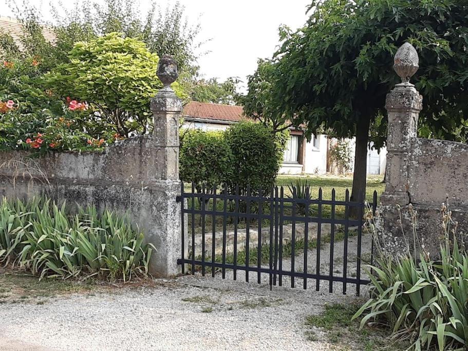 Villa Les Annexes Verdun-sur-le-Doubs Esterno foto