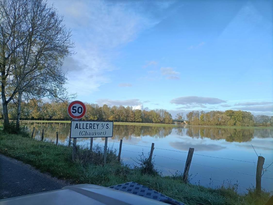 Villa Les Annexes Verdun-sur-le-Doubs Esterno foto